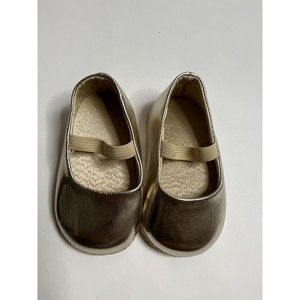 Baby Girls Rising Star  Gold Slip On Shoes Size 0-6 months.